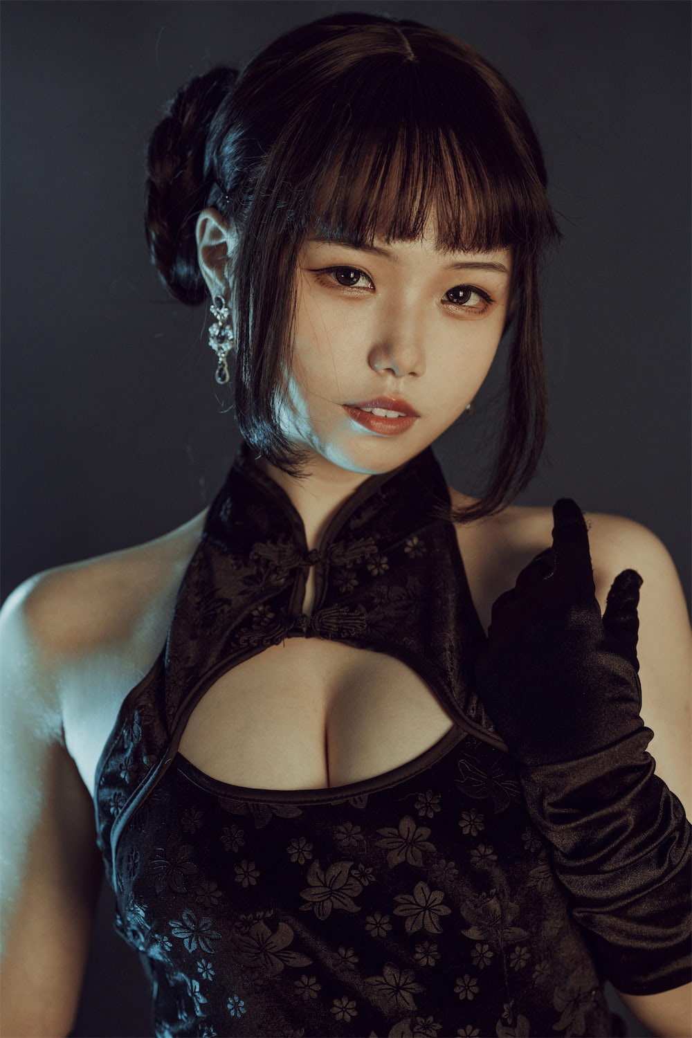 七月喵子黑色旗袍32图插图1