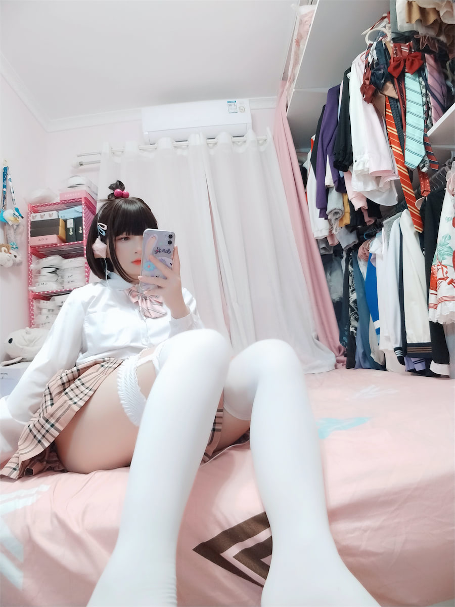 古川kagura白丝日系JK40图4视频插图1