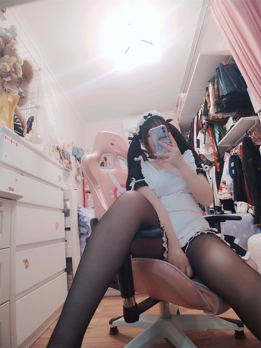 古川kagura黑丝女仆自拍49图4视频插图1