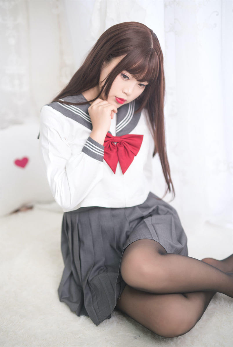 白烨烨黑丝水手服60图9视频插图3