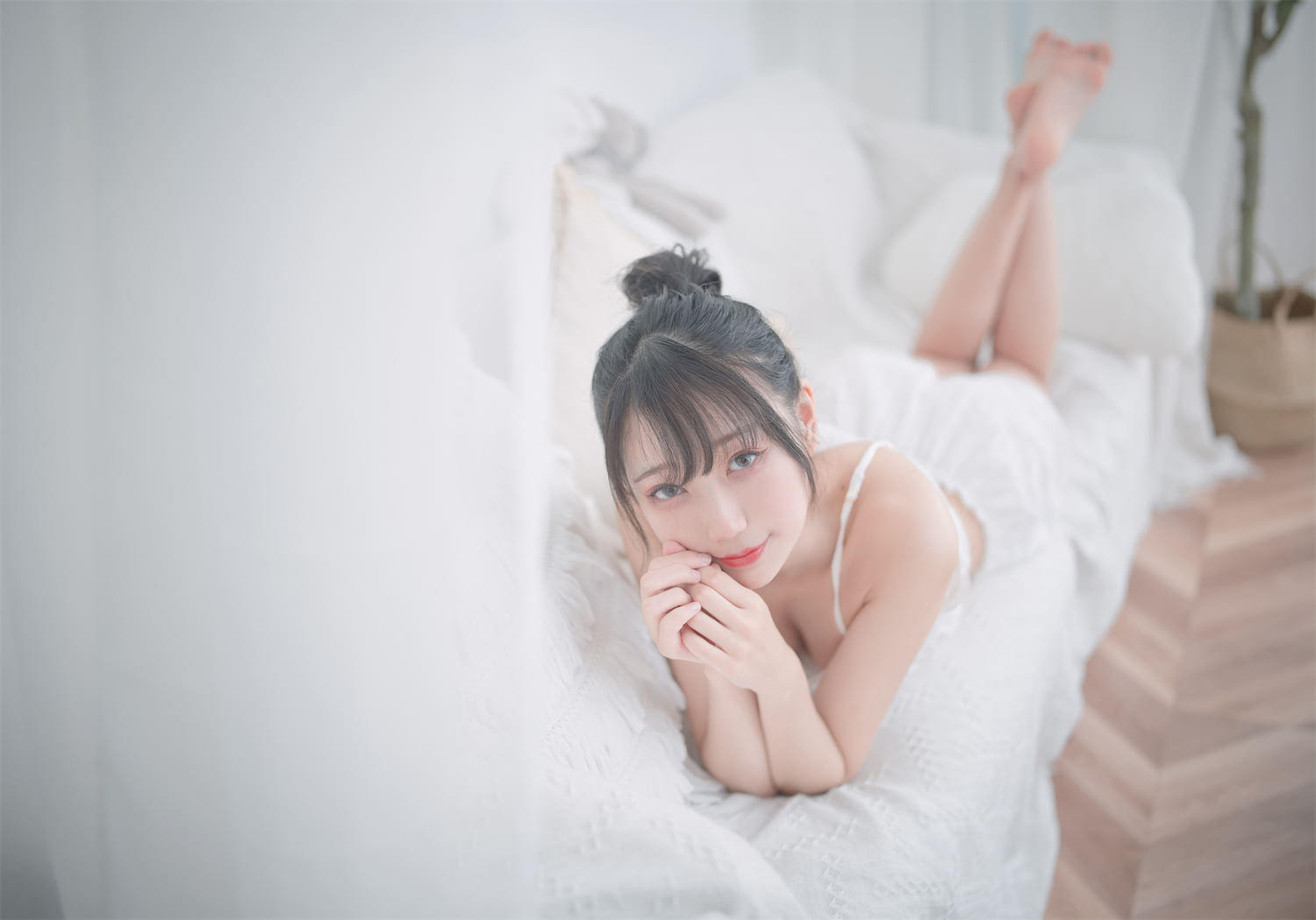 周叽是可爱兔兔白色睡衣20图插图