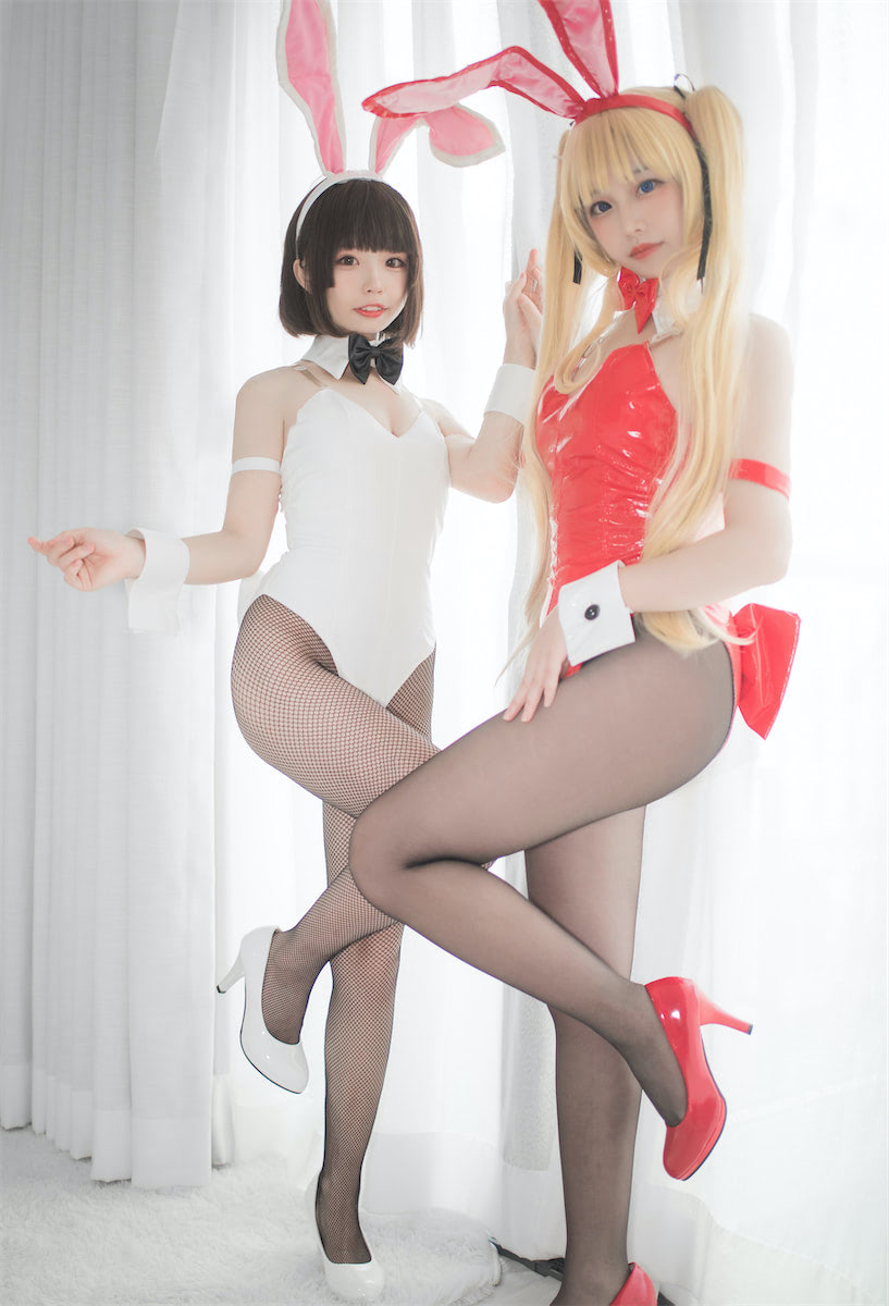 十万珍吱伏特双人黑丝兔女郎16图插图4