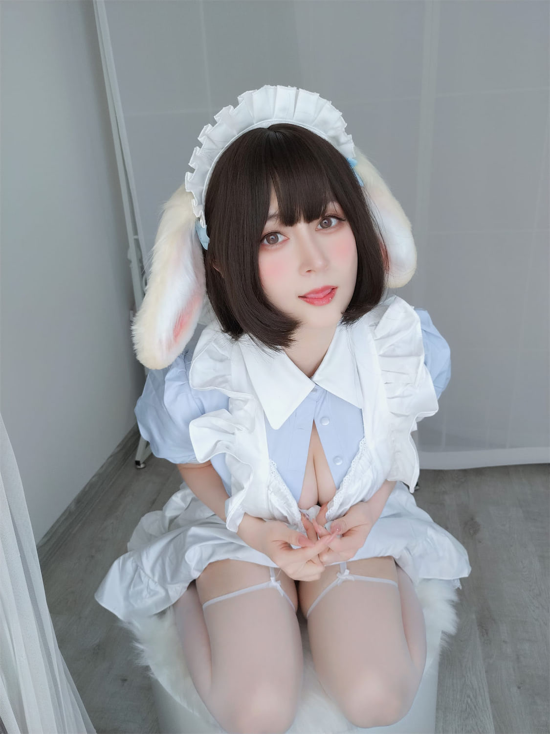 白银81白丝兔女仆147图3视频插图3
