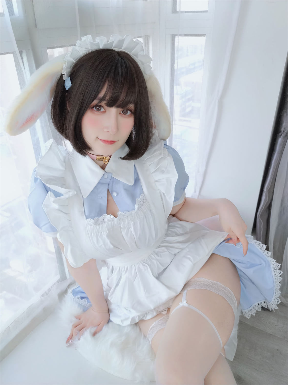 白银81白丝兔女仆147图3视频插图5