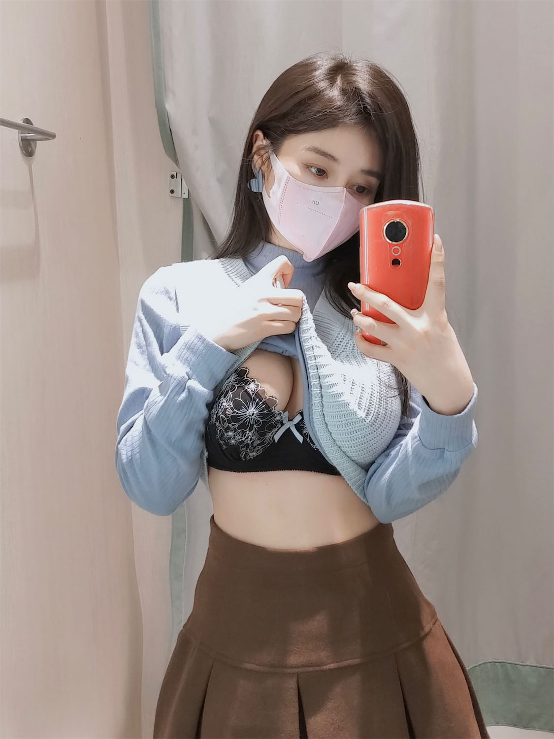 白银81更衣室自拍80图插图4
