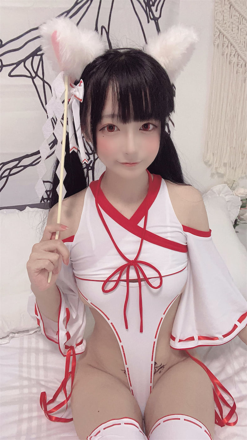 佳佳好难啊巫女猫耳40图6视频插图3