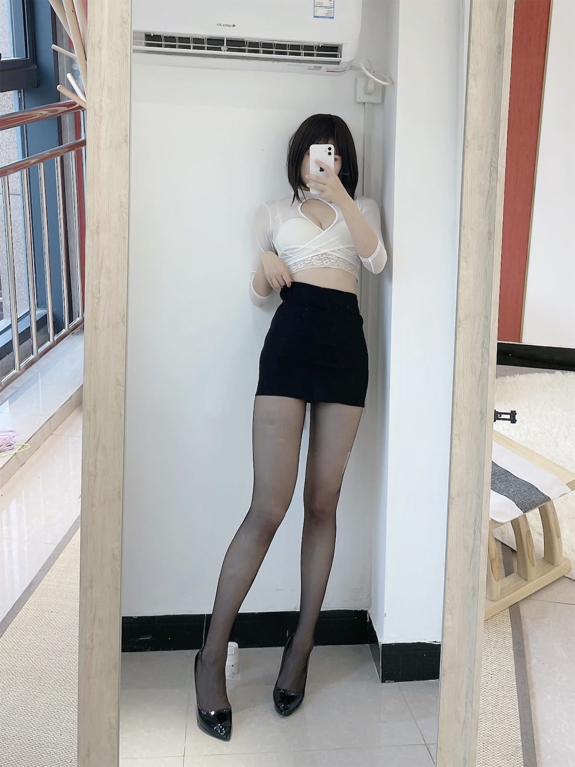 田璐璐OL自摄95图19视频插图1