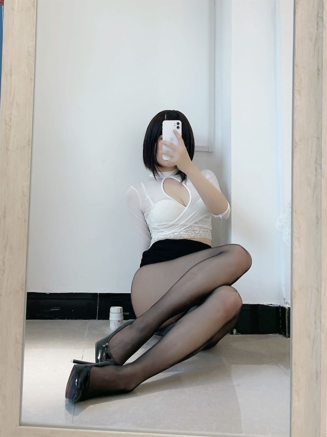 田璐璐OL自摄95图19视频插图3