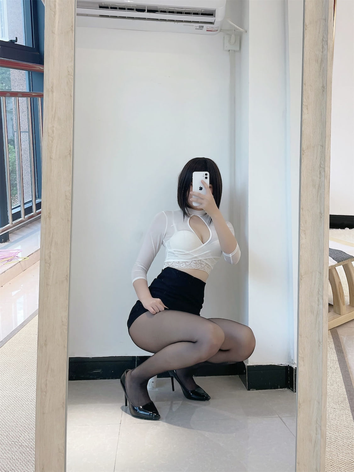 田璐璐OL自摄95图19视频插图5
