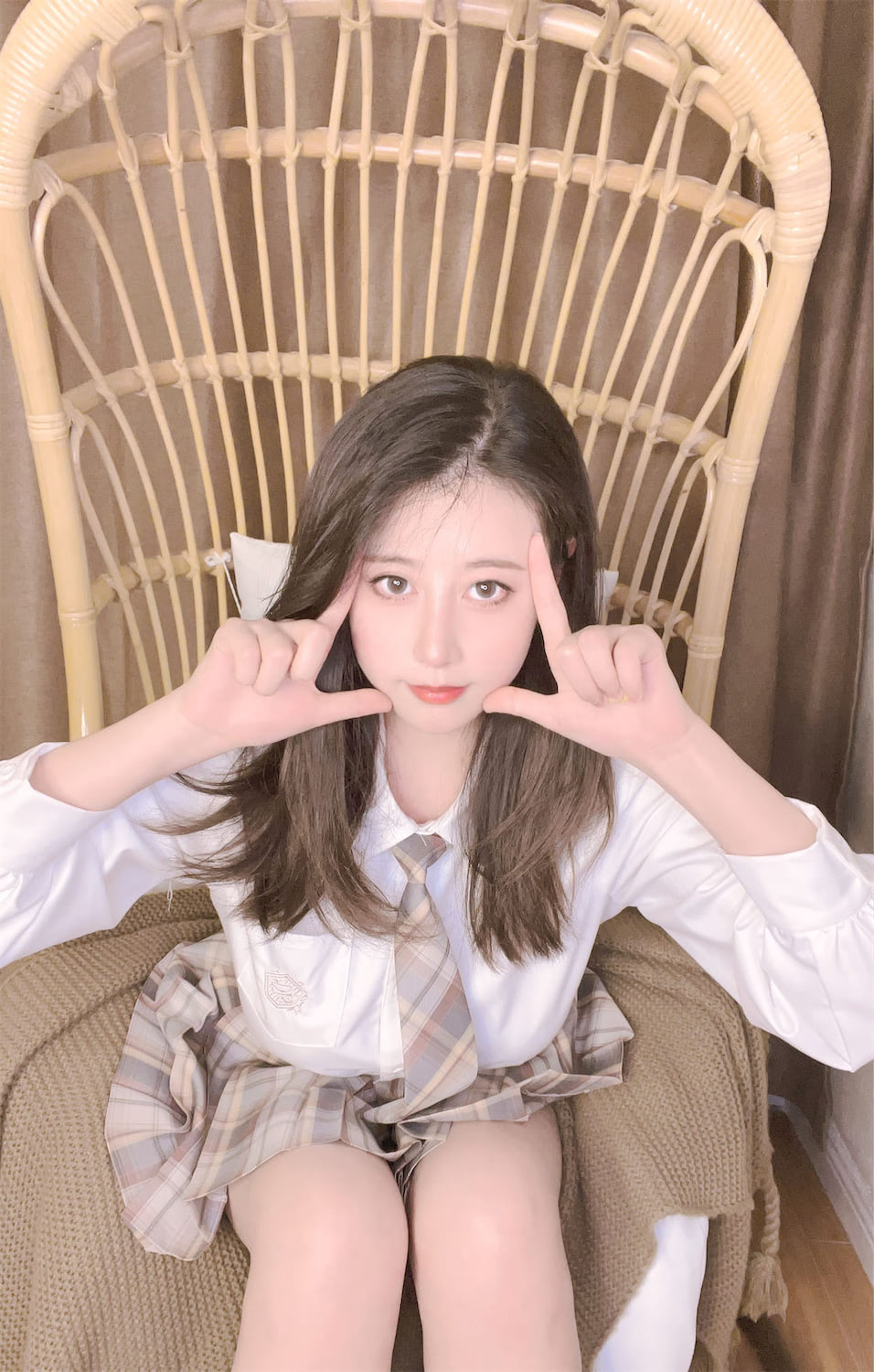 奈汐酱nice34号JK自拍53图插图3