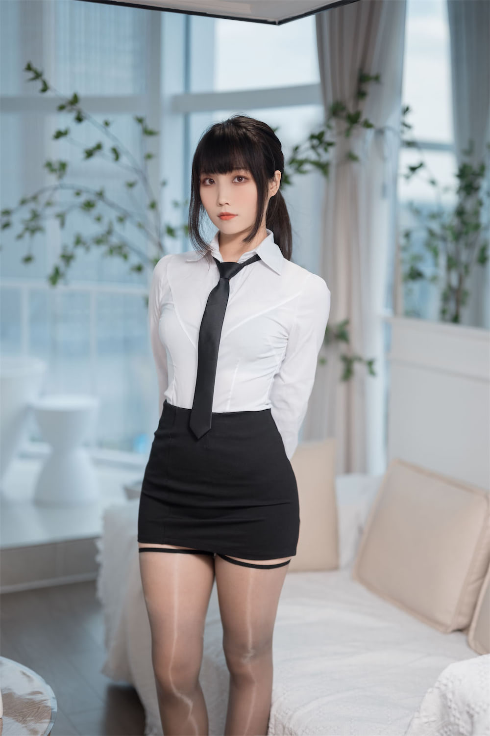 汪知子OL白衬衫55图插图1