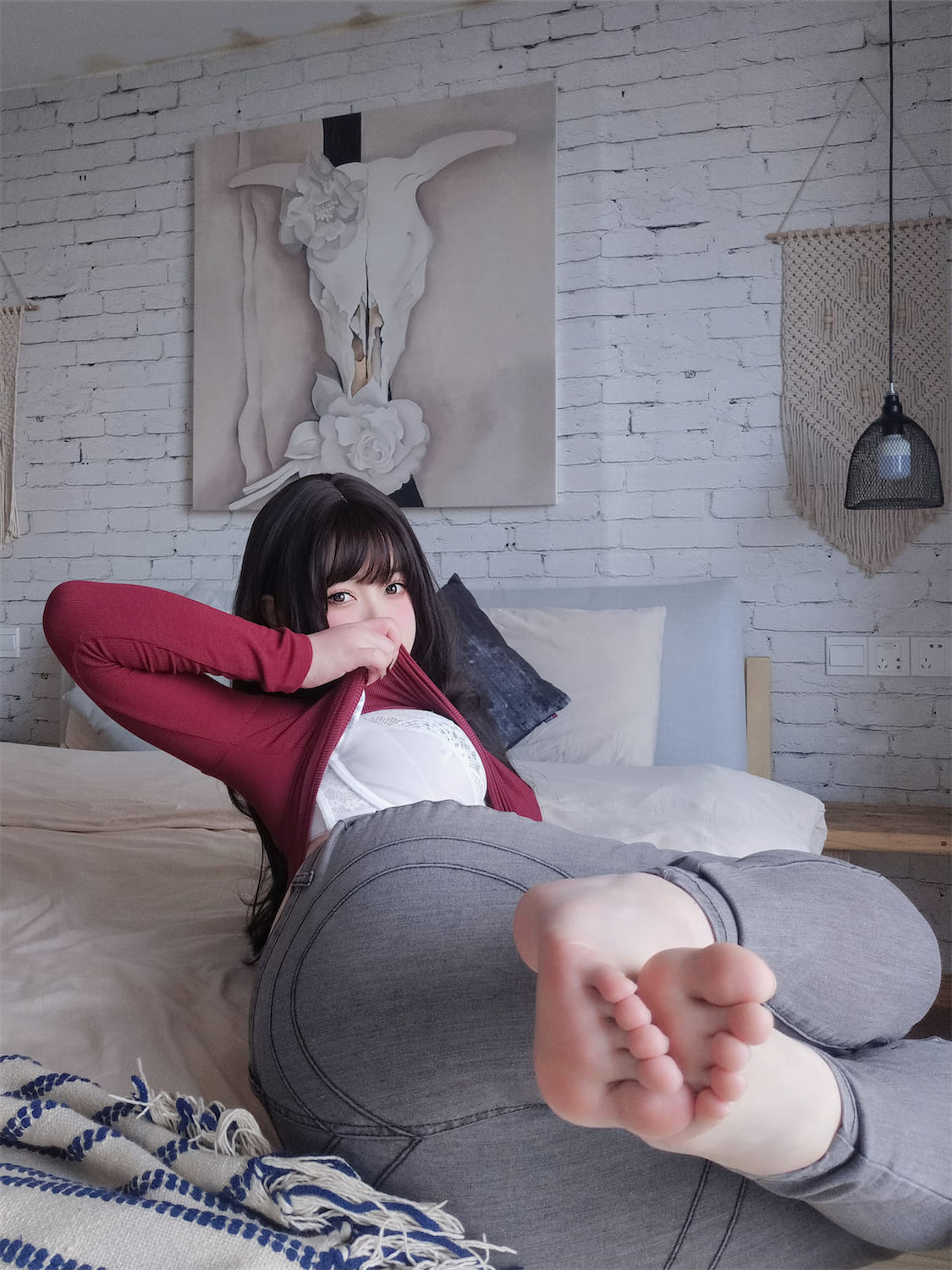 女主K红色毛衣丰满妹妹103图插图3