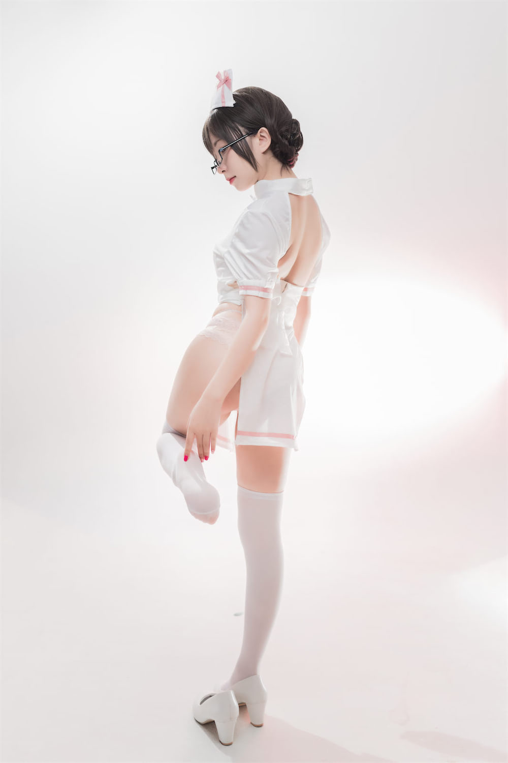 花铃粉色护士90图插图