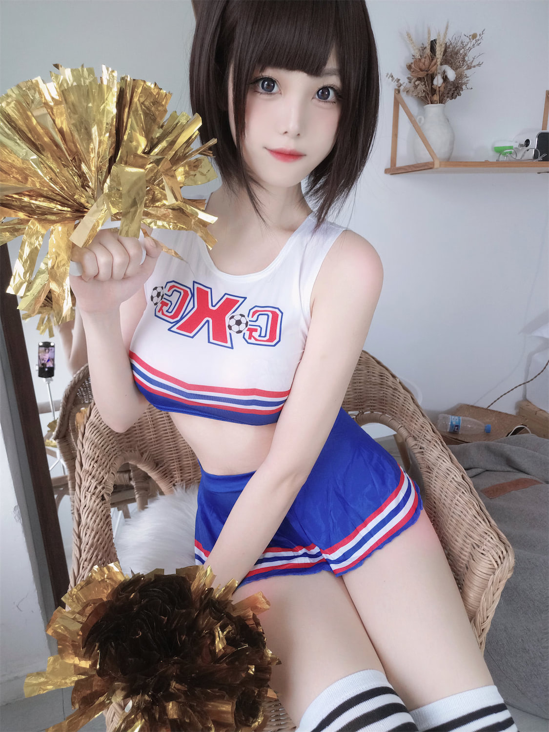 蜜汁猫裘足球宝贝自拍37图4视频插图2