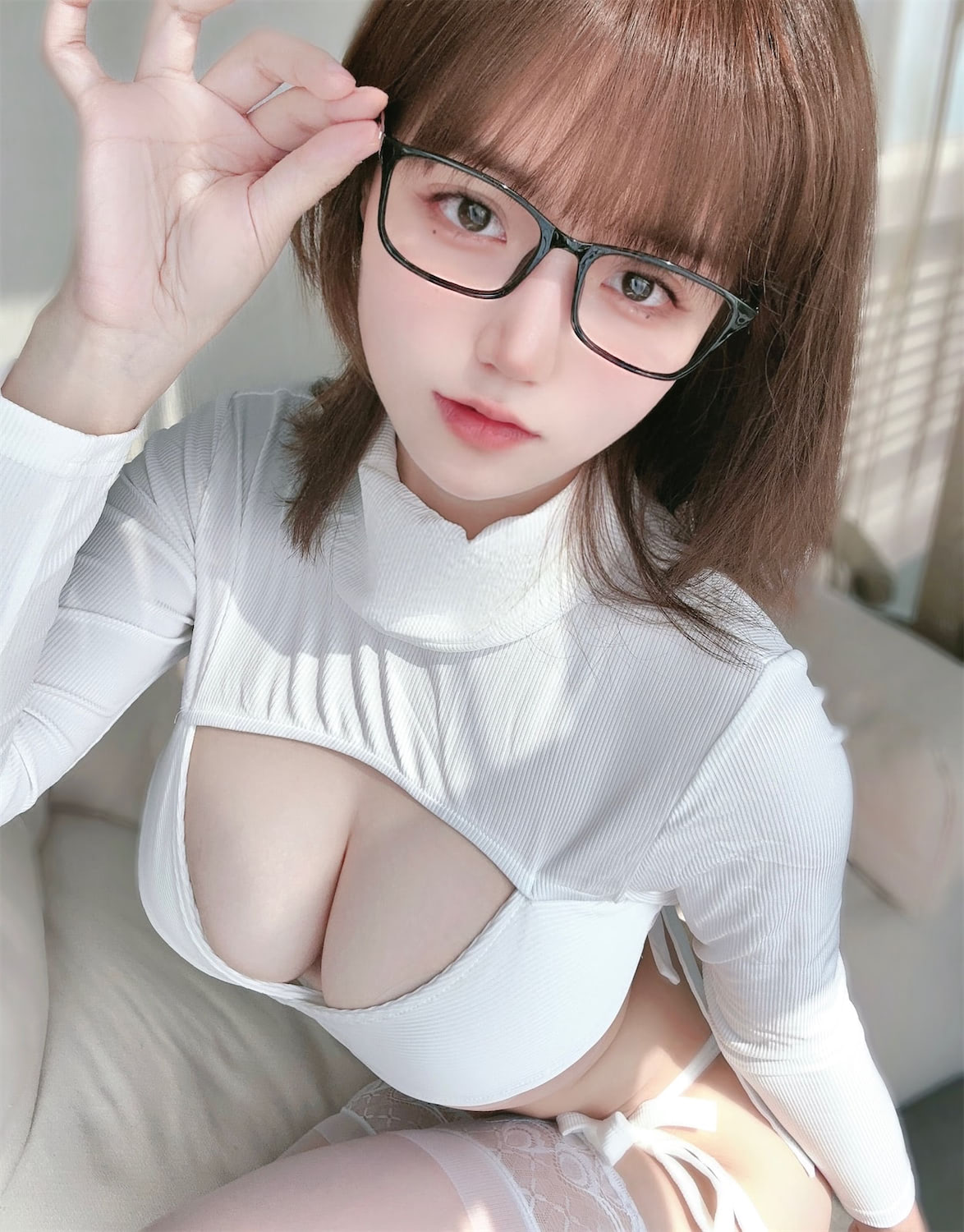 小仓千代w2023年03月fantia订阅104图插图1