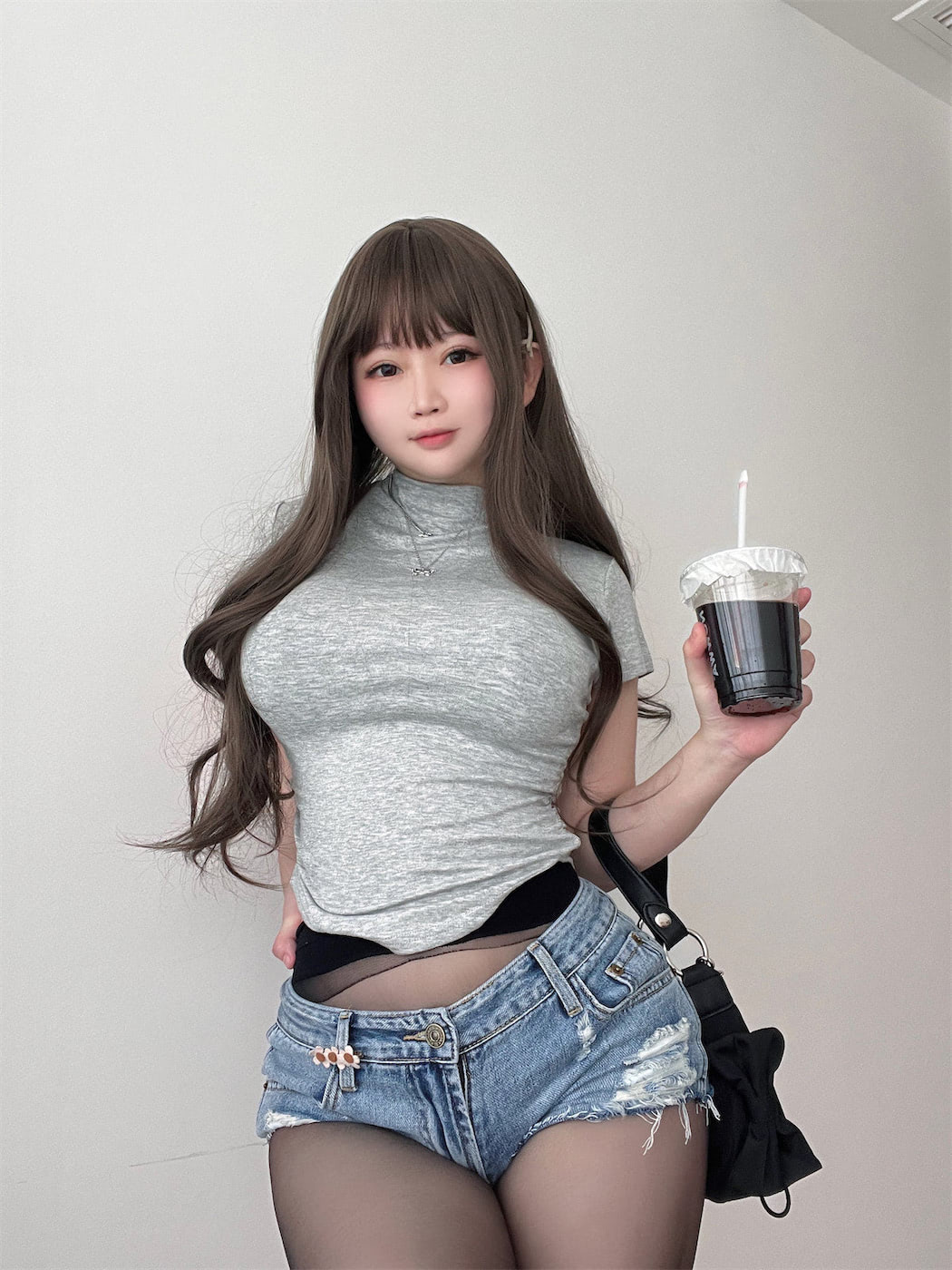 是依酱呀学姐的约会日背影68图9视频插图1